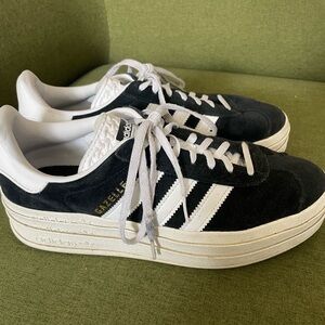 Adidas Gazelle Platform Women's Sneakers - Black/White